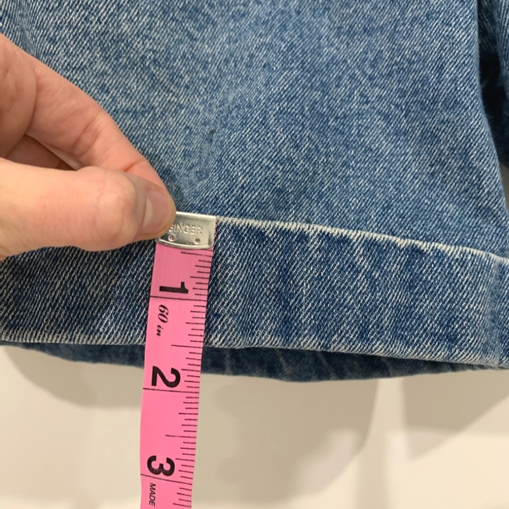 bill blass High-Waist Rolled Hem Denim Shorts in Blue - Picture 6 of 9
